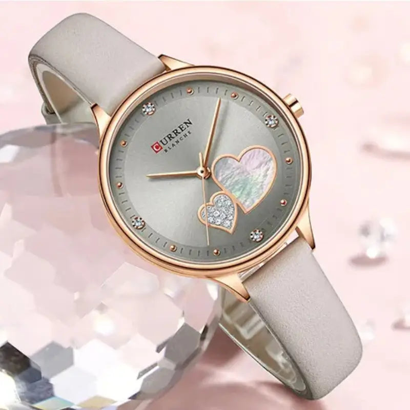 Relógio feminino com bracelete em couro cinza