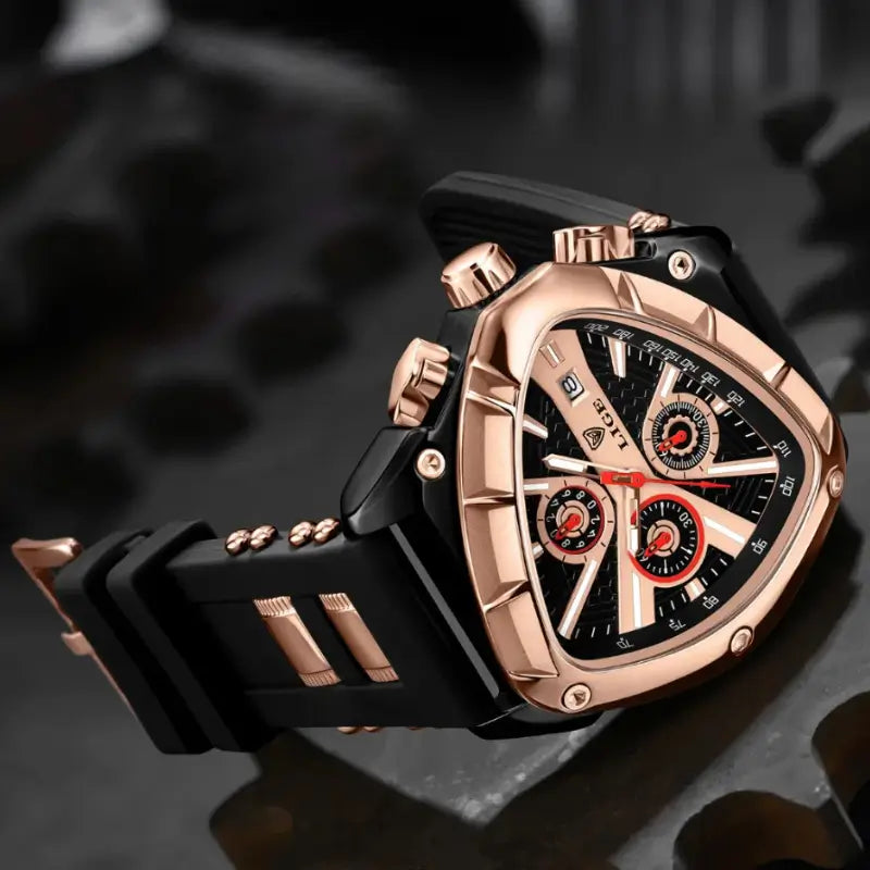 Relógio para homem com caixa triangular ouro rosa