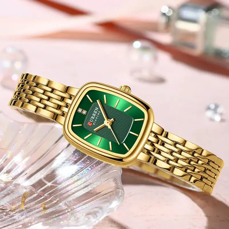 Relógio retangular dourado com mostrador verde para mulher