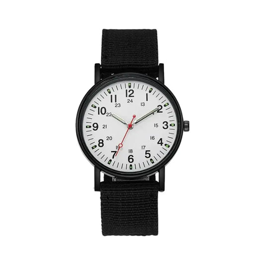 Relógio para homem com bracelete preto e caixa branca