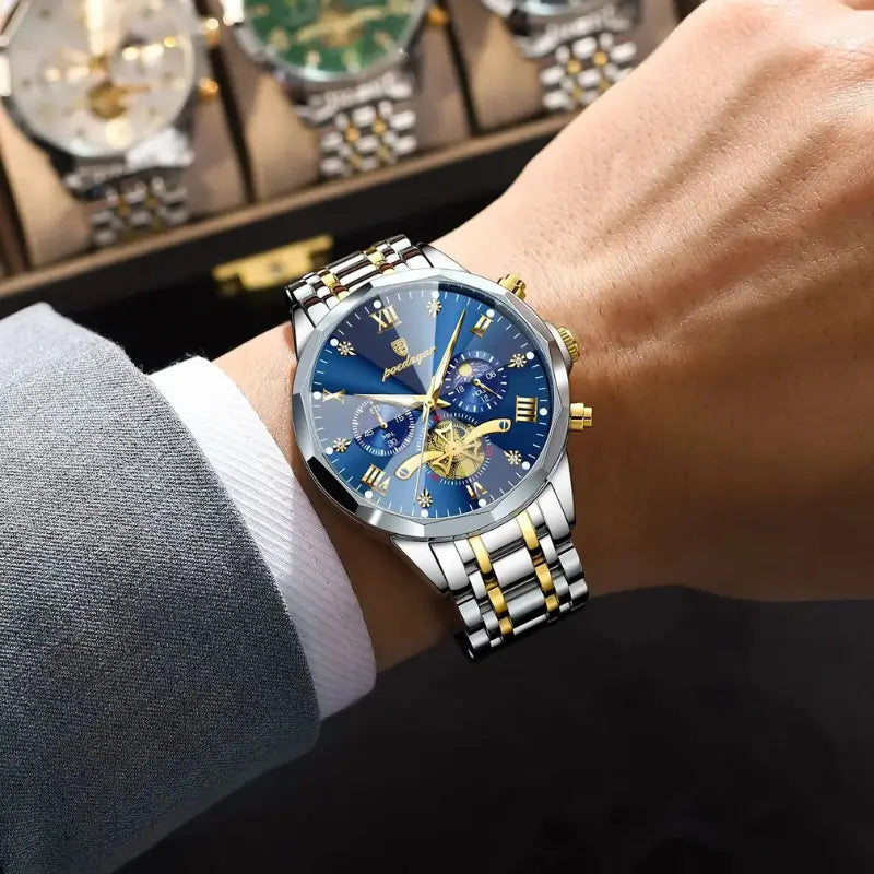 Relógio para homem dourado e prateado com mostrador azul marinho