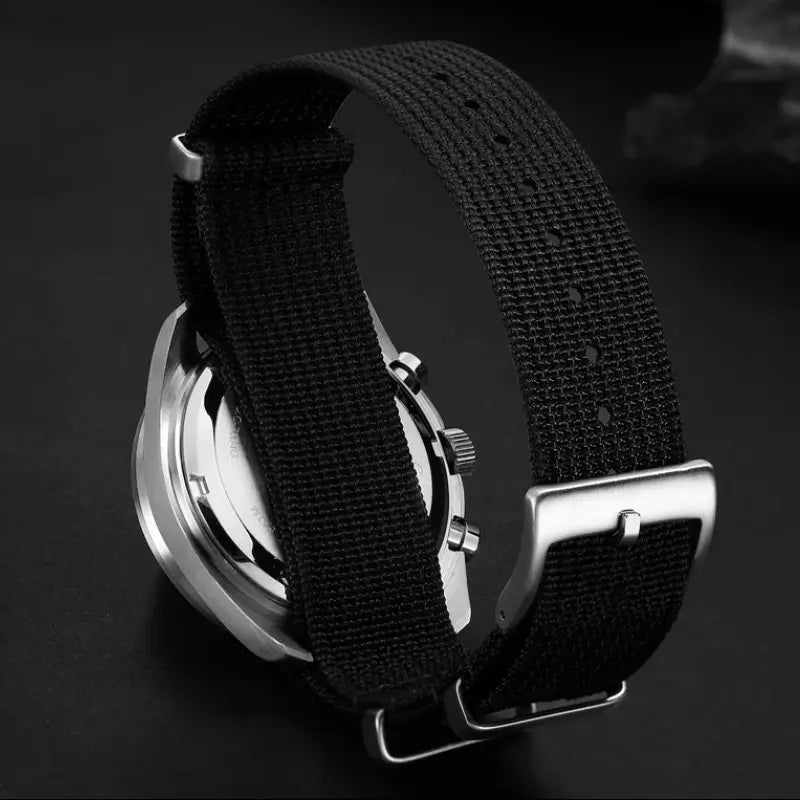 Relógio de pulso de luxo com mostrador branco para homem